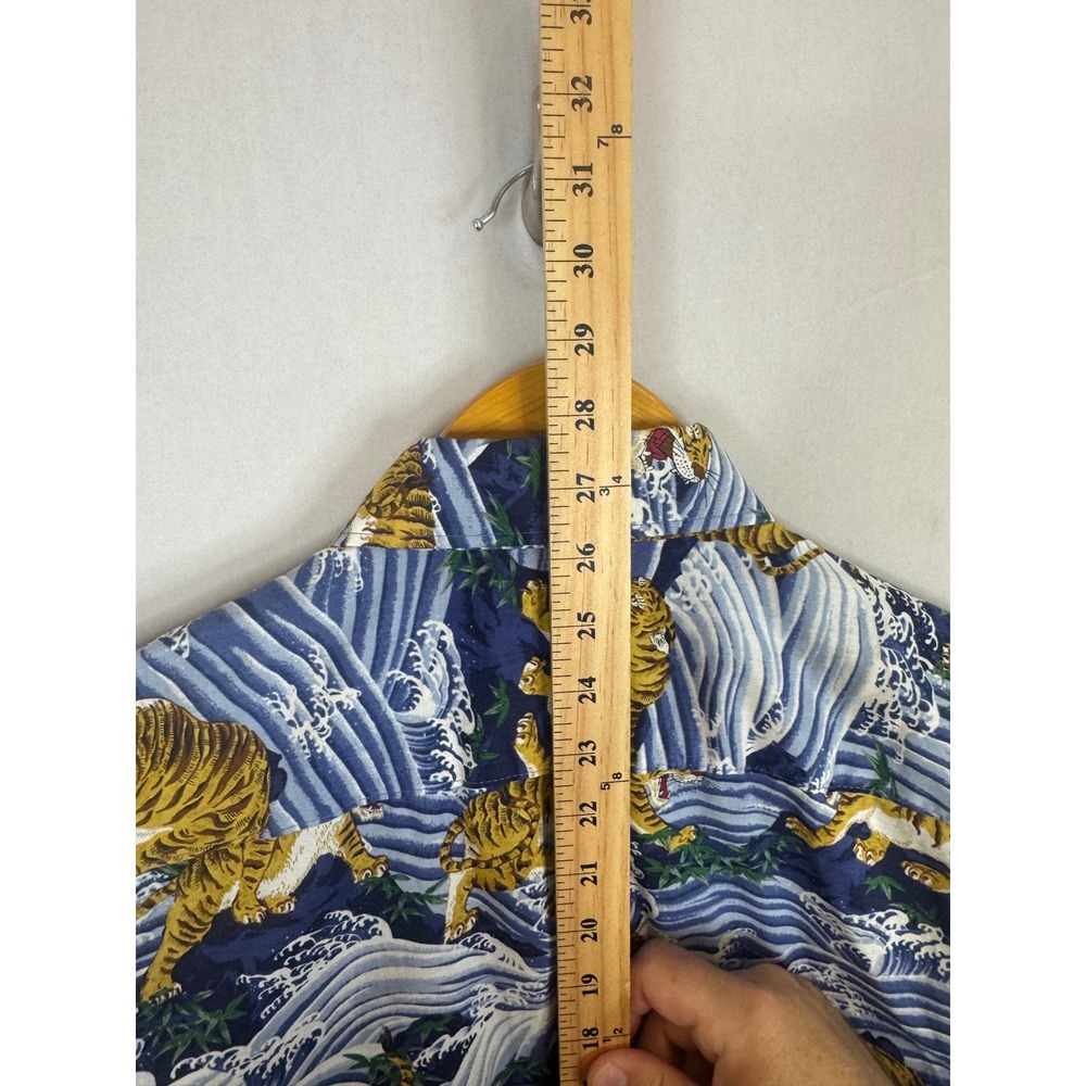 Naked & Famous Mens Tiger Wave Print Short Sleeve Button Down Shirt Small S - Picture 7 of 7